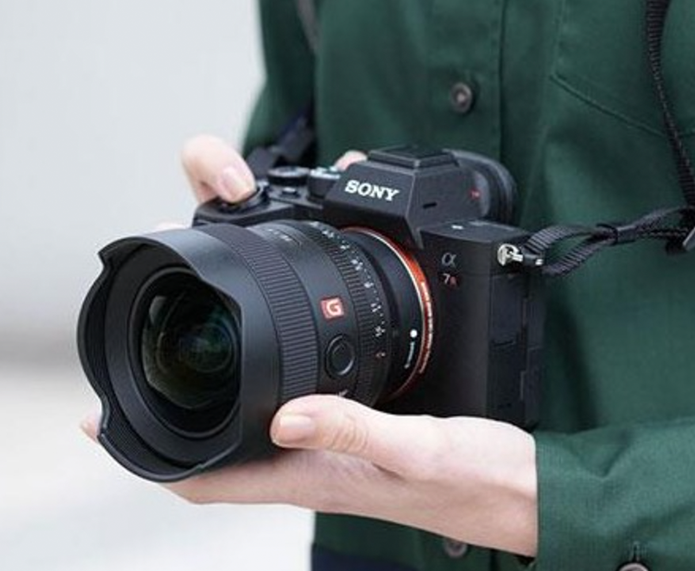 Первые изображения объектива Sony 14mm F/1.8 G-master