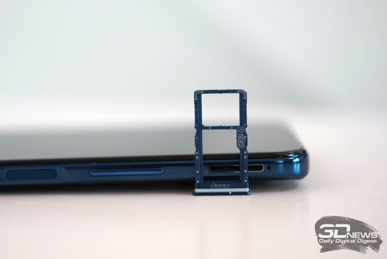 Nokia 8.3 5G, слот для SIM-карт и/или карты памяти