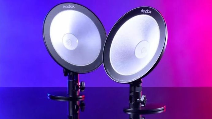 Представлен RGB-свет для блогеров Godox CL10